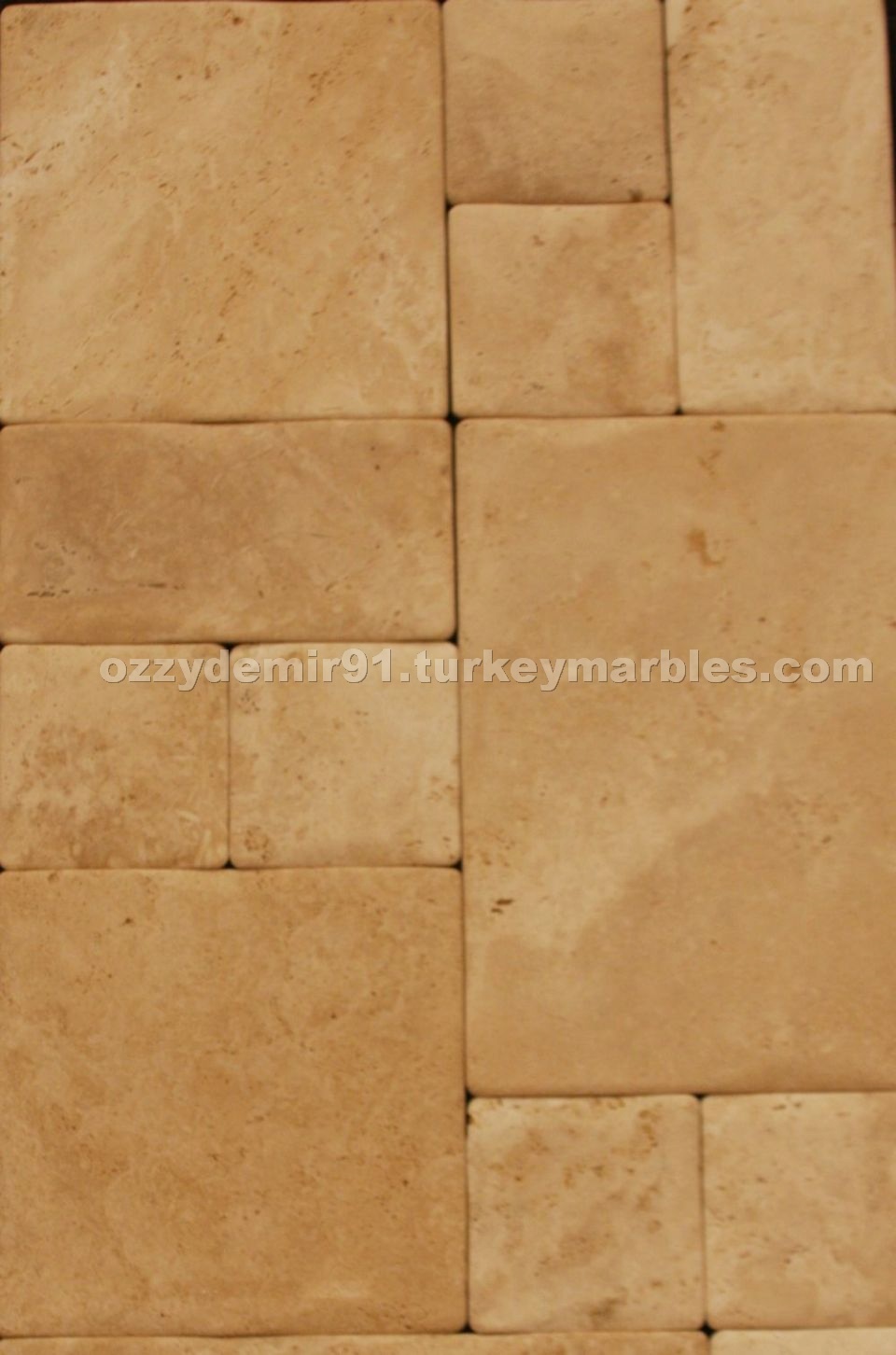 Ivory Wavy French Pattern Travertine
