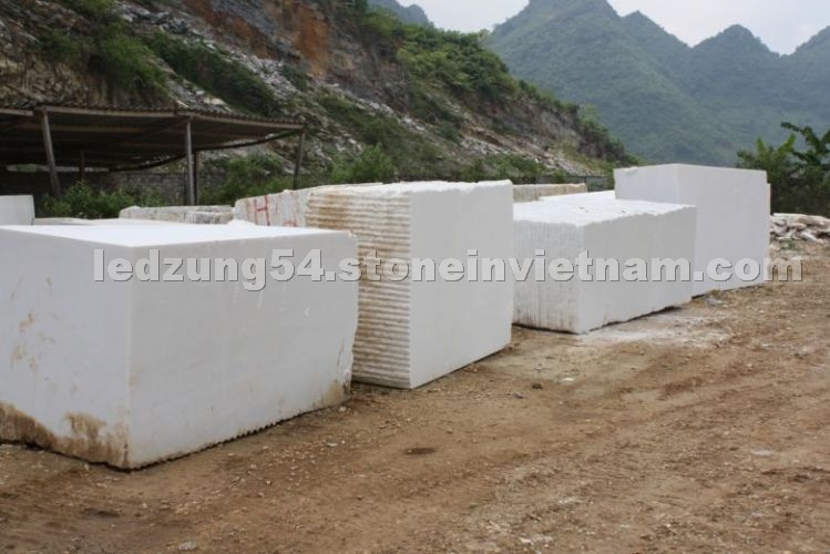 White crystal marble block