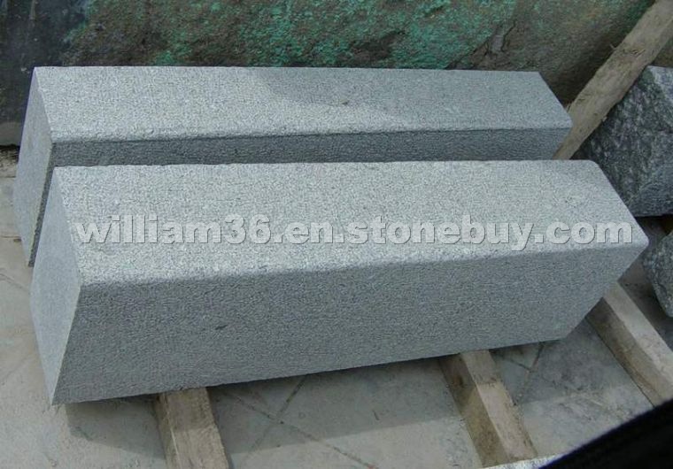 G341 Granite Kerbstone