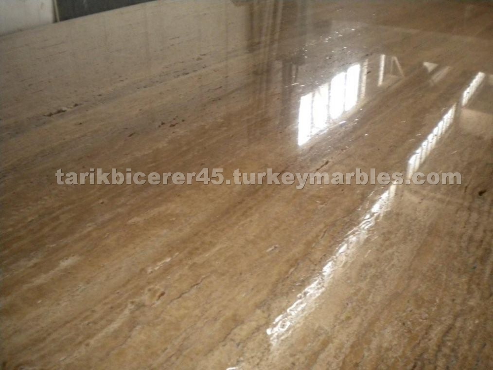 NOCHE TRAVERTINE  VEIN CUT