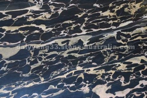Aussi gold black stone