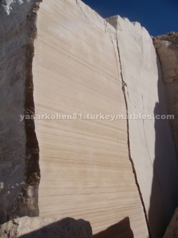 Serpengiante Travertine