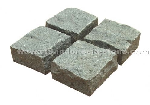 Cobbles With Irregular Cut
