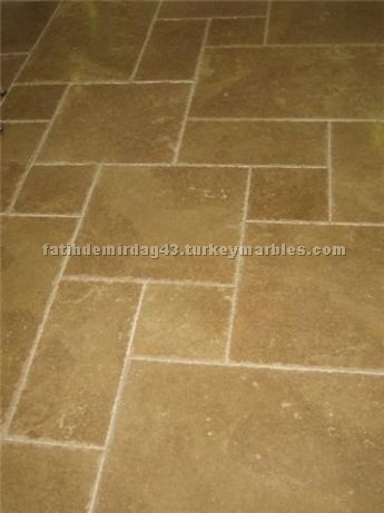 Noche Travertine Pattern