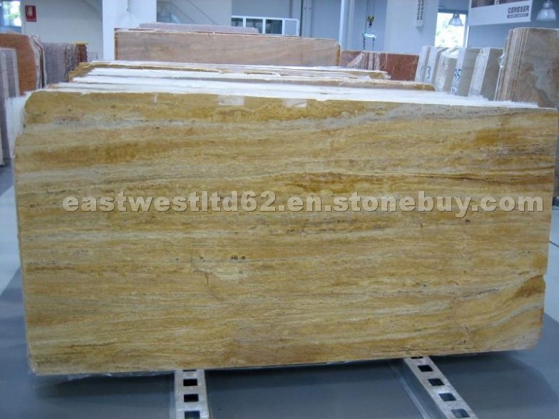 Travertino giallo slabs