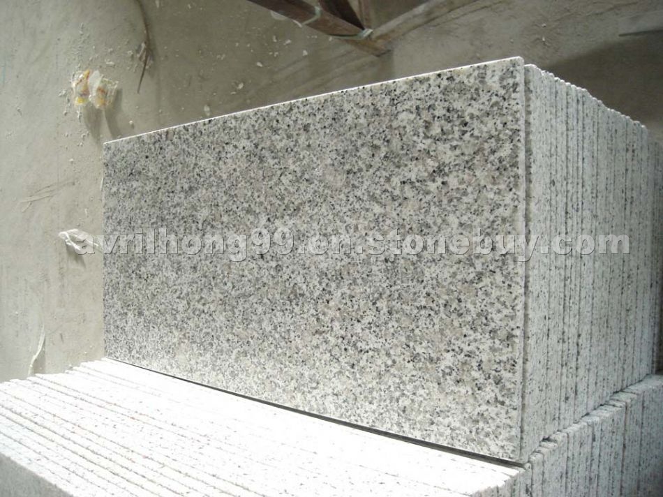 G640 Granite cheap granite tiles,luna pearl granit