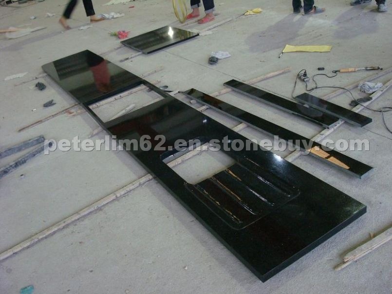 Kitchen Countertop (Black Galaxy)