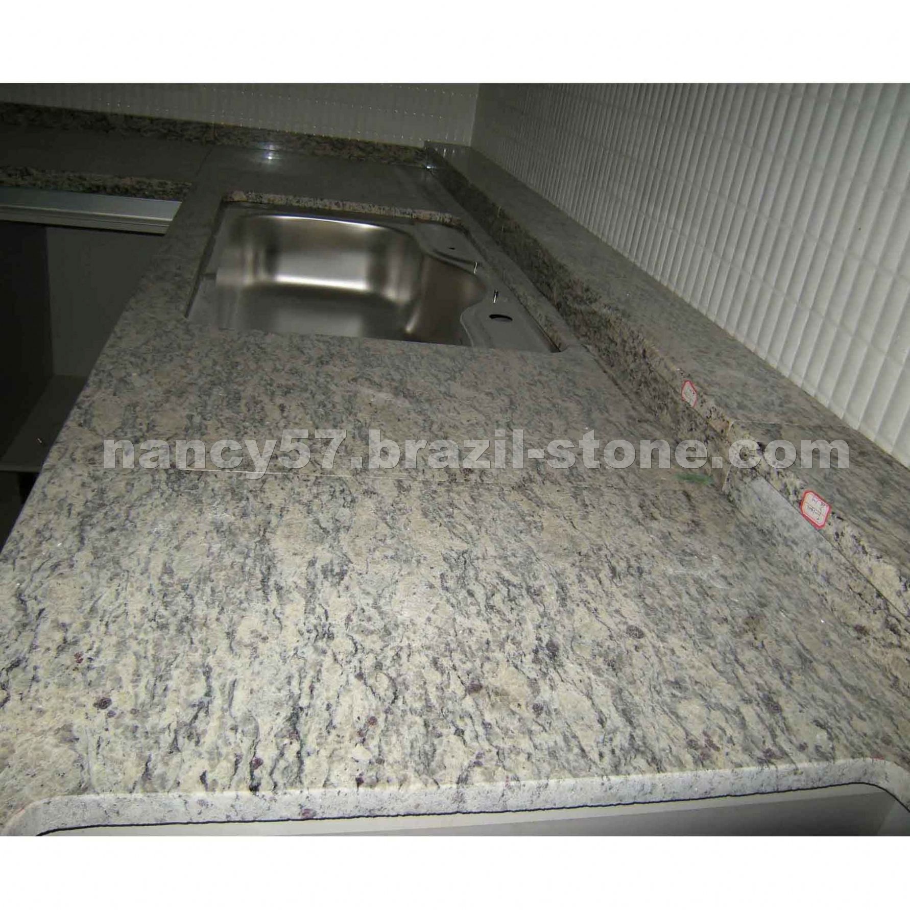 Amarelo Santa Cecilia Light Kitchen Top