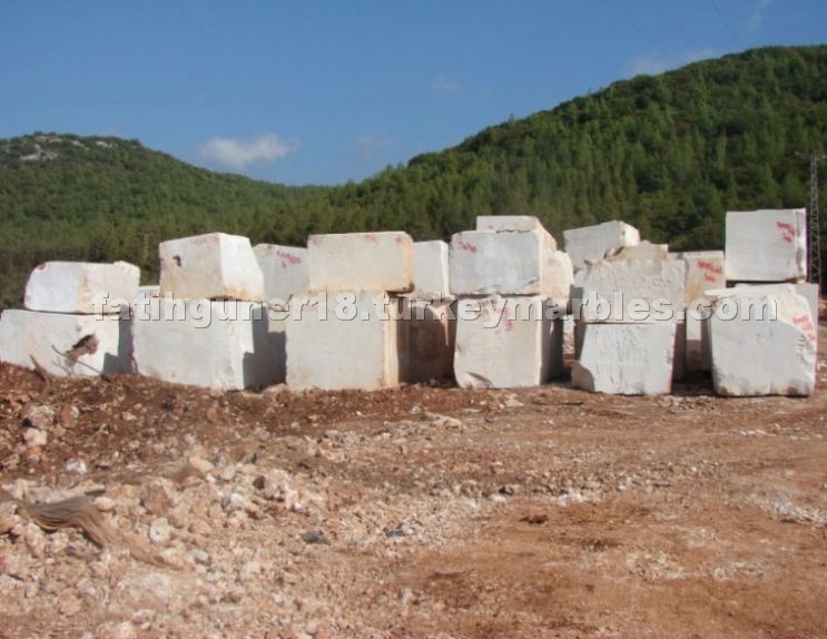 Crema Soho Marble Blocks
