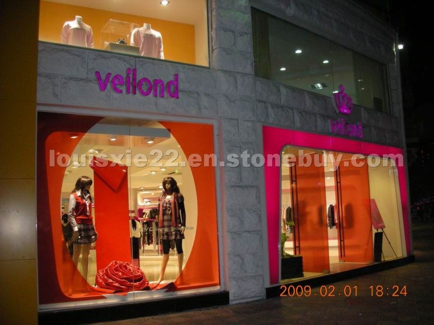 The fitment effect of rough white crystal