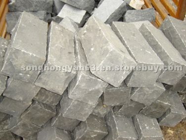 Kerbstone