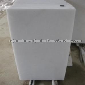 Marble slabs and tiles : small grains white