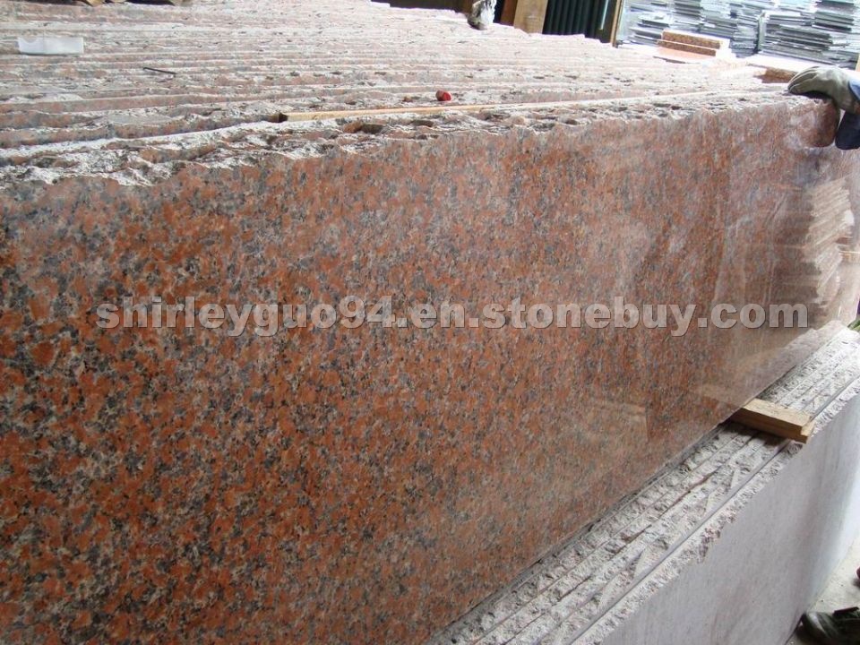 G562, Maple Red Granite