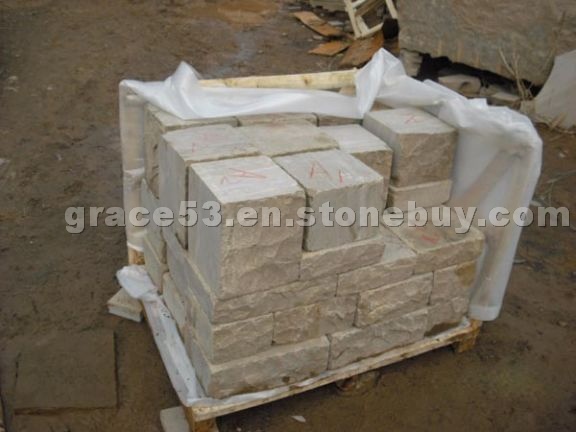 Yellow/Rust Wall Stone
