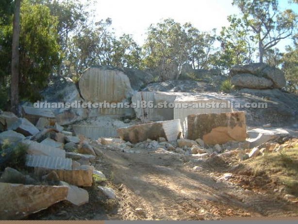 New England Beige Granite Blocks