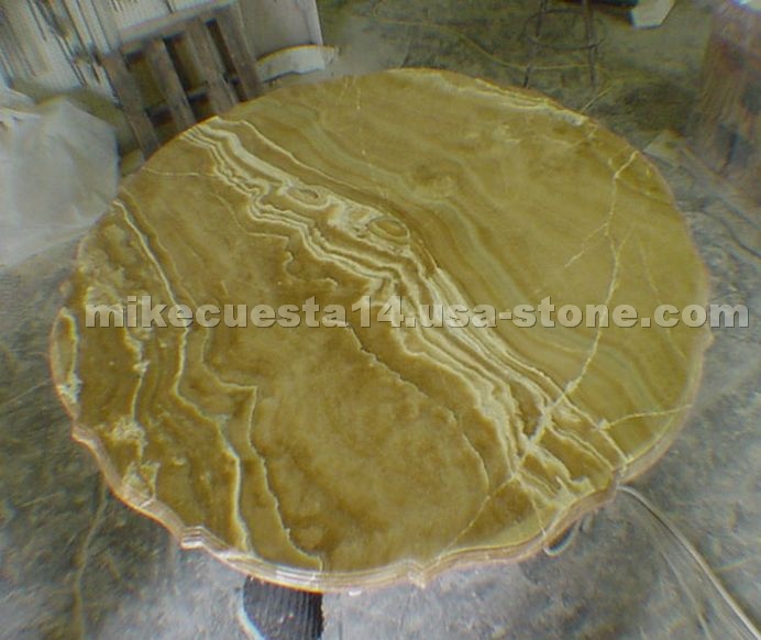 Onyx Entry Table