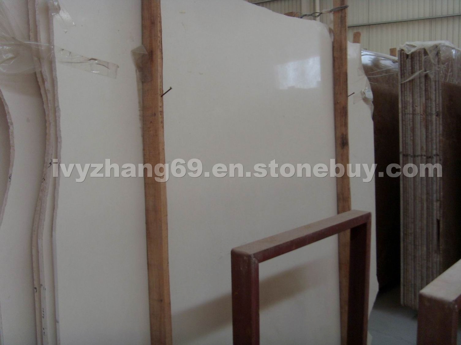White, Cream Limesone Slabs