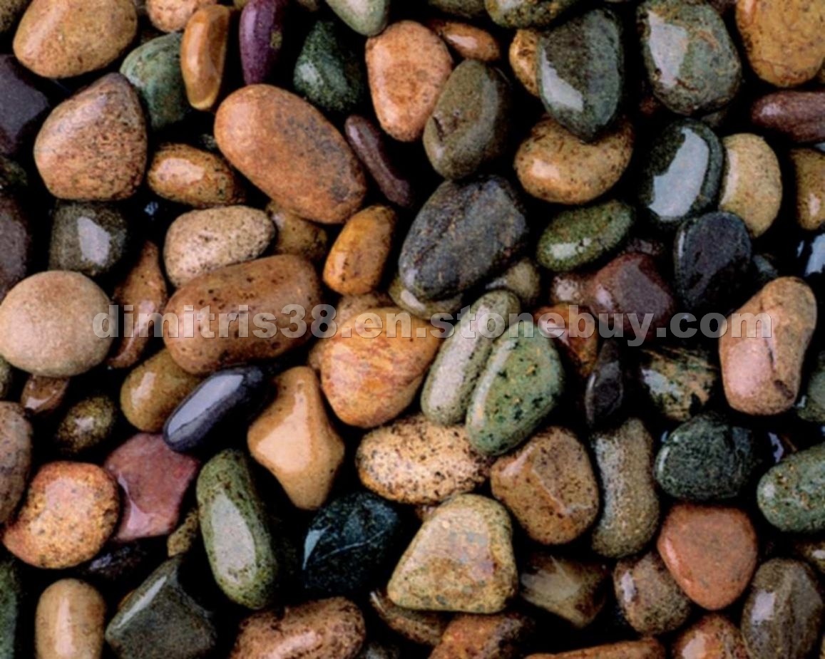 White and colored pebbles