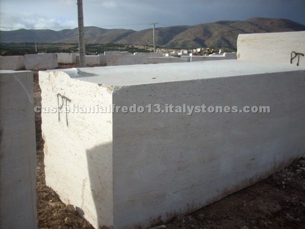 Travertino Romano blocks