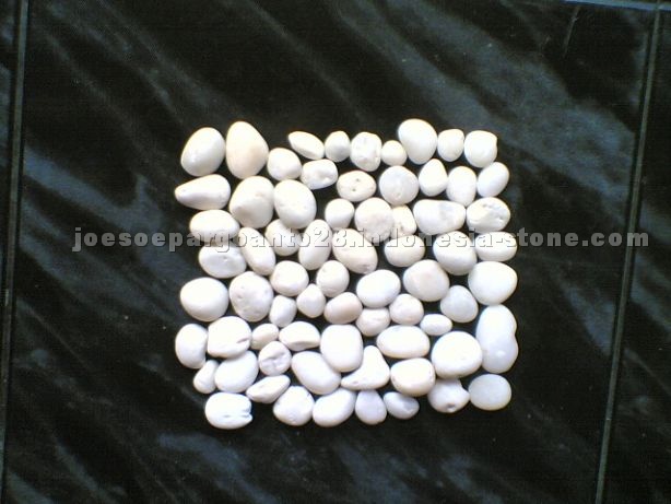 White Pebble Stone mosaic stone