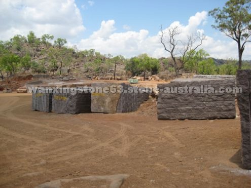 Darwin Brown Granite Quarry, Blocks