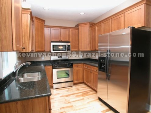 Kitchen in Green Ubatuba