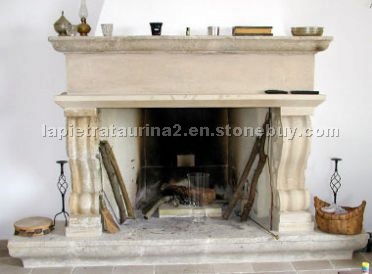Fireplace in aged leccese stone - Pietra Leccese