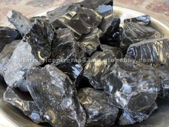 Obsidian pebbles