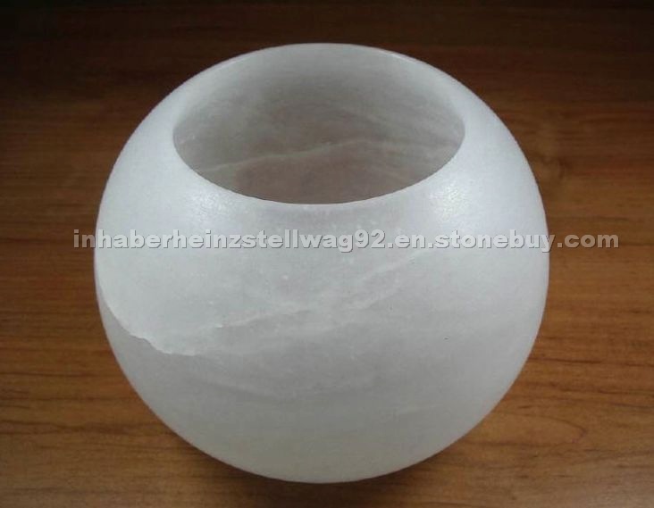 Alabaster white lamp
