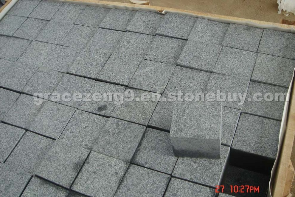 G654 Padang Dark Cobble Stone