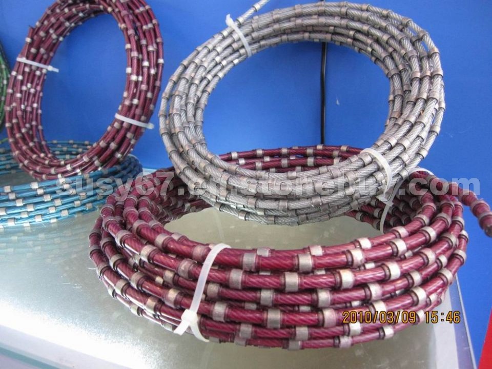 Diamond wire saw for quarry