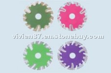 Diamond Blades with Protective Segments