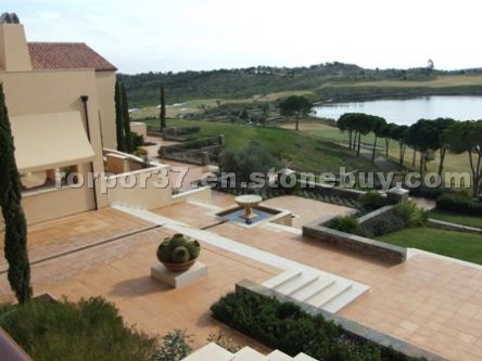 Swimming-pool cap stone