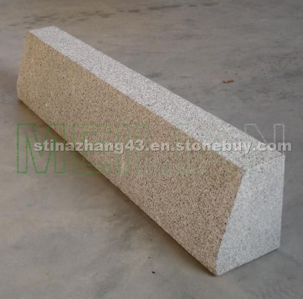 G341 Granite Kerbstone