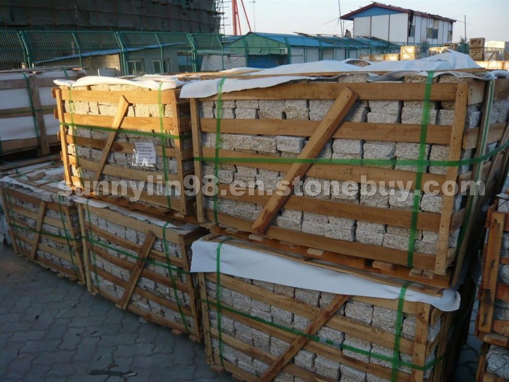 G682 Granite Cobble Stone