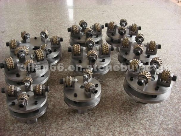 Diamond bushhammering plates
