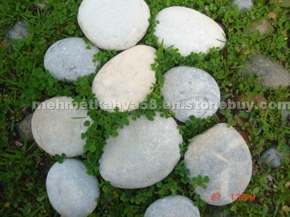 LIGHT GREY PEBBLES
