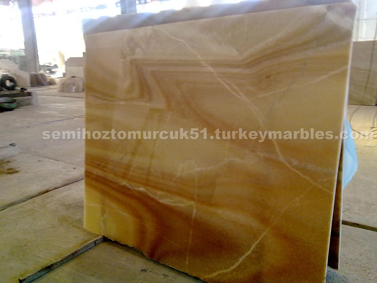 Honey Onyx Slabs