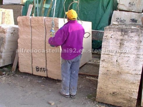 Classico travertine blocks