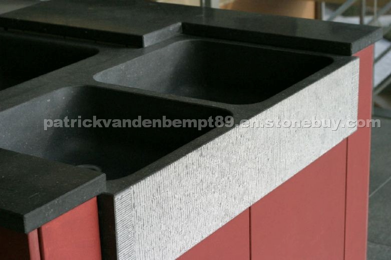 Solid sinks in bluestone