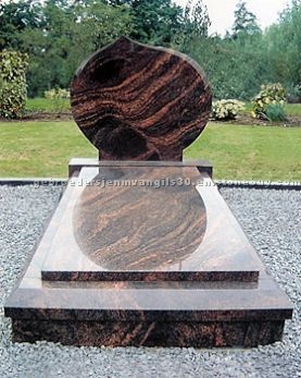 Graf Monuments