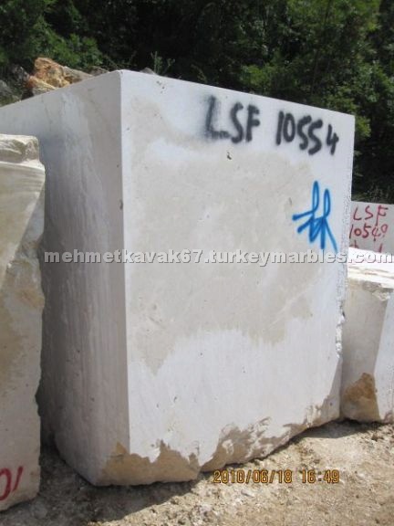 Perlato Beige Marble Blocks
