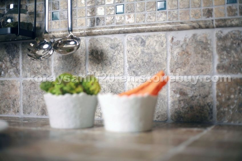 Tumbled Silver Travertine