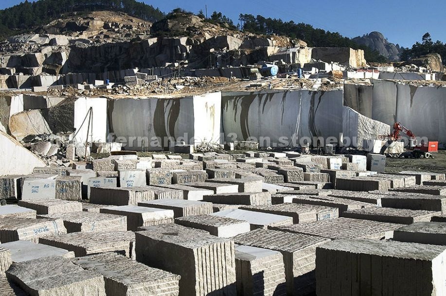 Rosa Porrino Granite Blocks