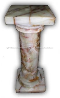 Onyx Pillar