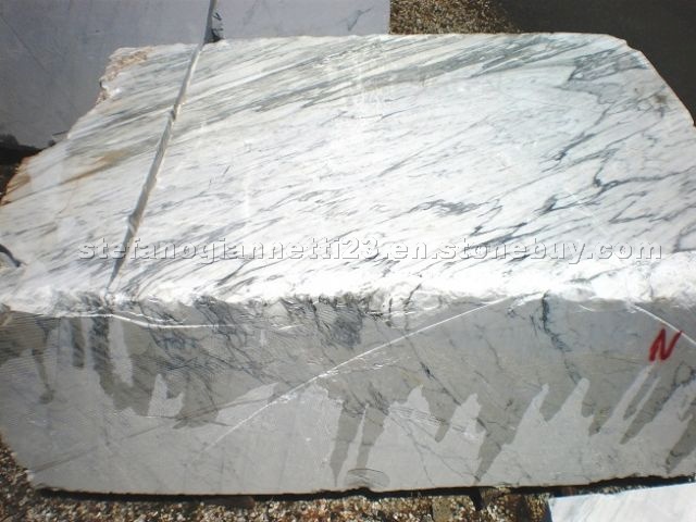 MARBLE WHITE BLOCKS VENATO