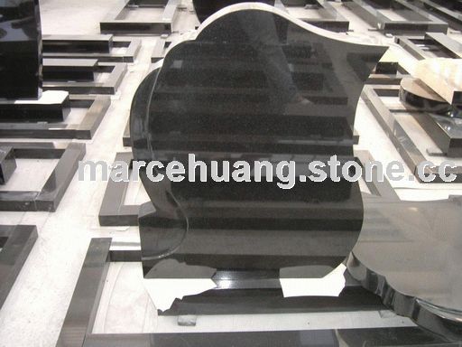 black granite monument 065