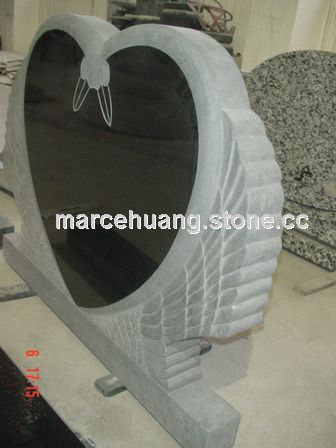 black granite monument 035