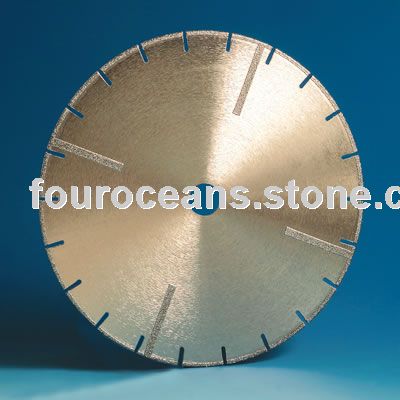 Electro-plated diamond saw blade