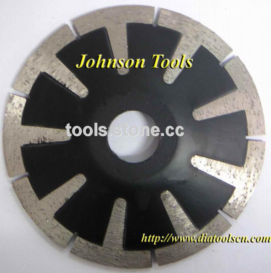 Concave saw blade